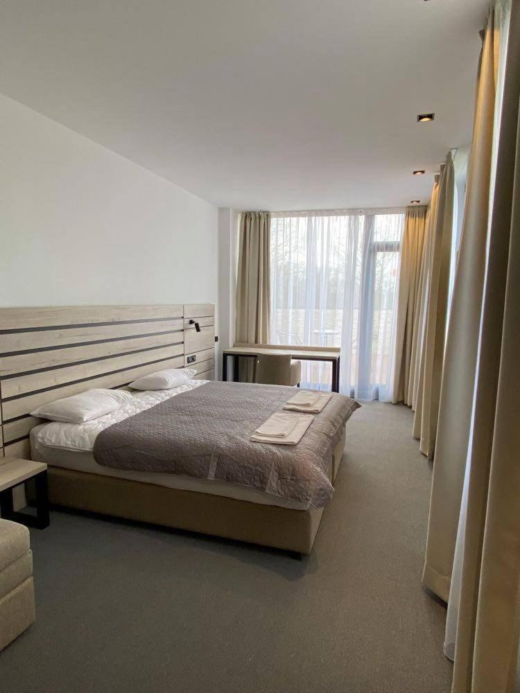 Super Seven Inn Belgrad Zimmer foto