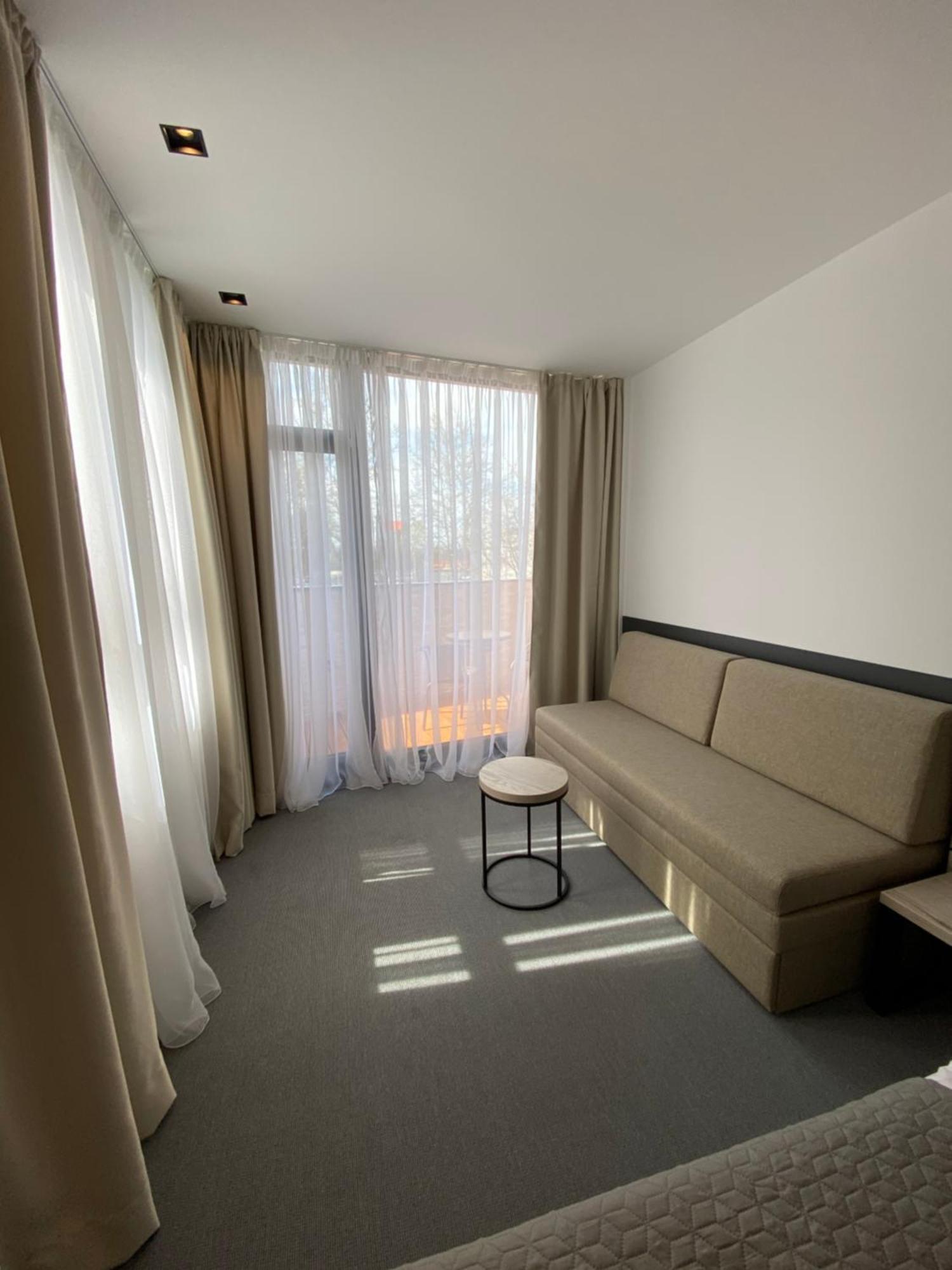 Super Seven Inn Belgrad Zimmer foto