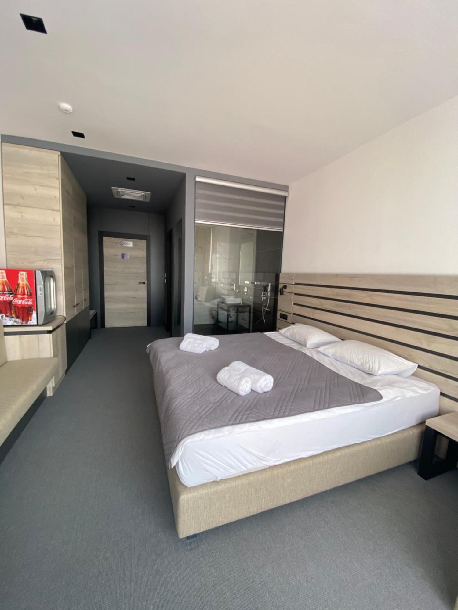 Super Seven Inn Belgrad Zimmer foto